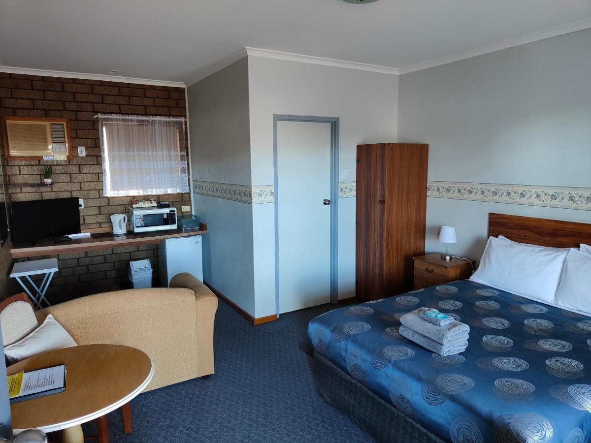 Airport Whyalla Motel Exterior photo