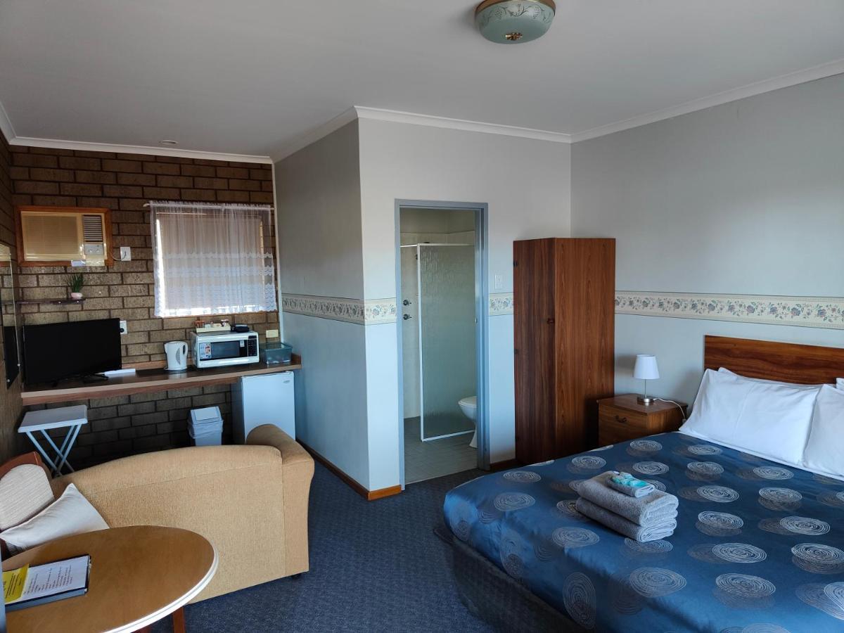 Airport Whyalla Motel Exterior photo