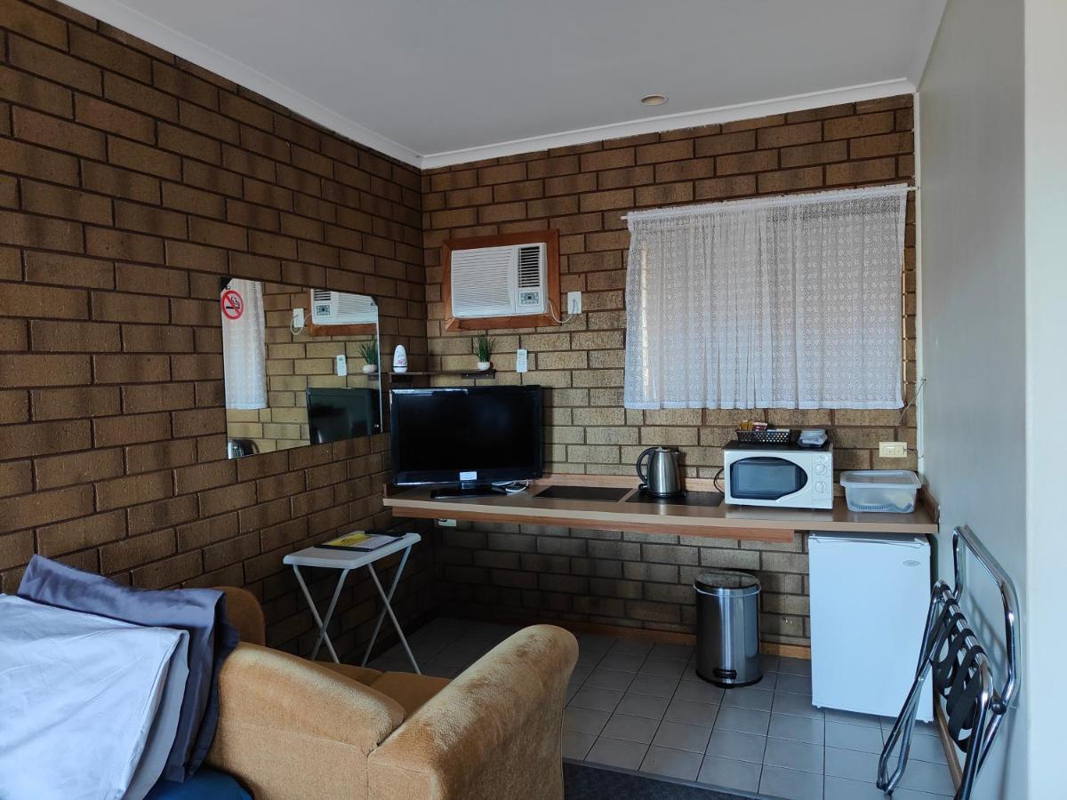 Airport Whyalla Motel Exterior photo